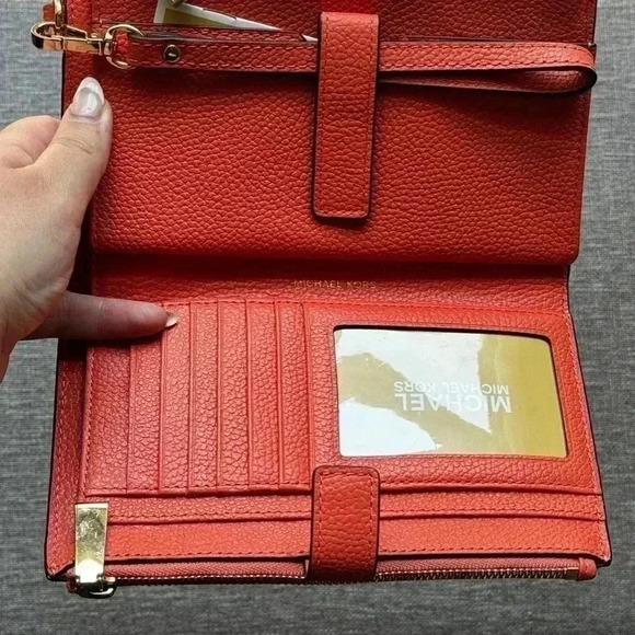 Michael Kors Adele Pebbled Leather Smartphone Wallet - Picture 4 of 4